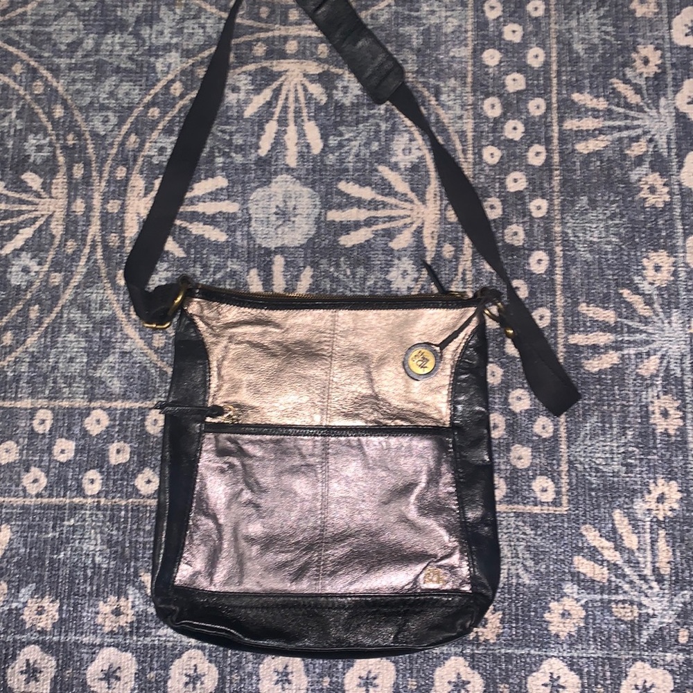 super cute y2k looking bag and there's nothing wrong with it